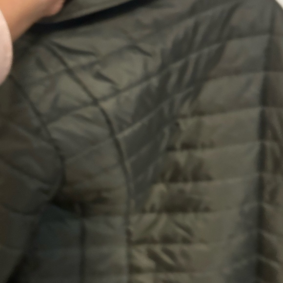 Lands' End women Long olive Quilted light Puffer Coat sz 14 - Picture 8 of 13